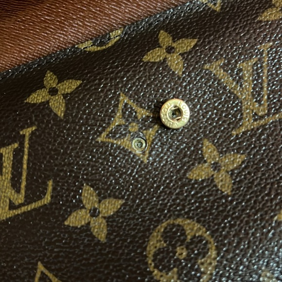 Louis Vuitton Monogram Canvas Wallet *FOR REPAIR* - Picture 7 of 7